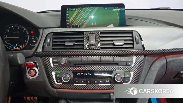 BMW 3 Series (F30) 2018 Белый из Кореи, фото 5