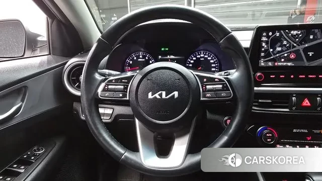 Kia The New K3 2nd generation 2021 Белый из Кореи, фото 5