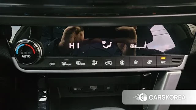 Kia Seltos 2022 Белый из Кореи, фото 5