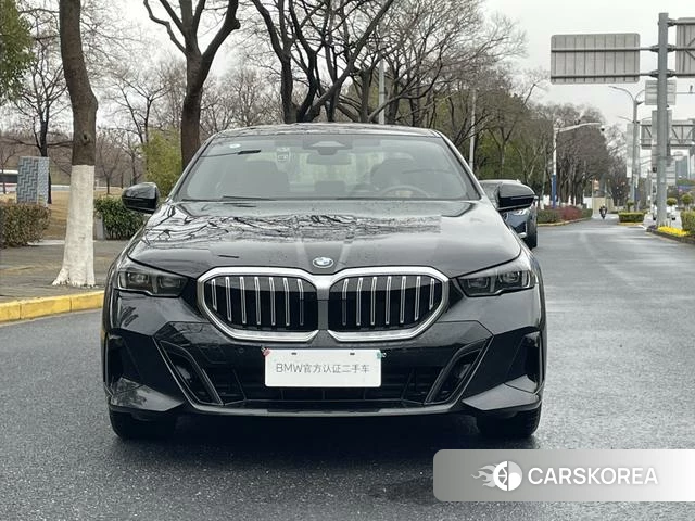 BMW 5 series (imported) 2025 Черный из Китая, фото 5