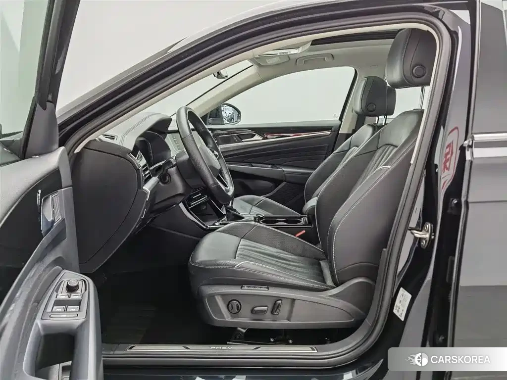 Volkswagen Passat 2024 Черный из Китая, фото 5