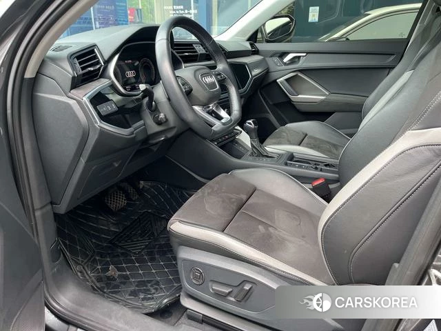 Audi Q3 2022 Темно-серый из Китая, фото 5
