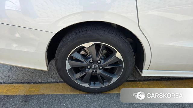 Honda Odyssey 2023 Белый из Кореи, фото 5