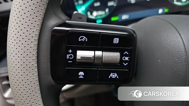 Hyundai Grandeur Hybrid (GN7) 2023 Белый из Кореи, фото 5
