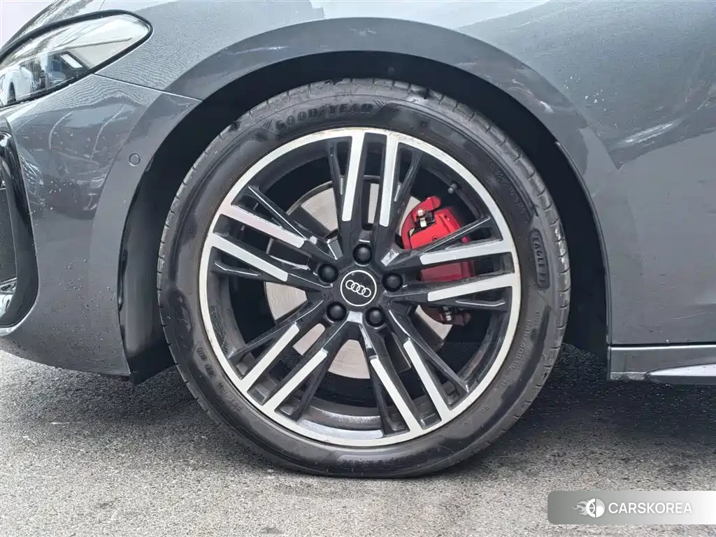 Audi A5L 2025 Silver/gray из Китая, фото 5