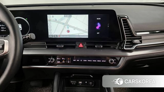 Kia Sportage 5th Generation Hybrid 2023 Белый из Кореи, фото 5