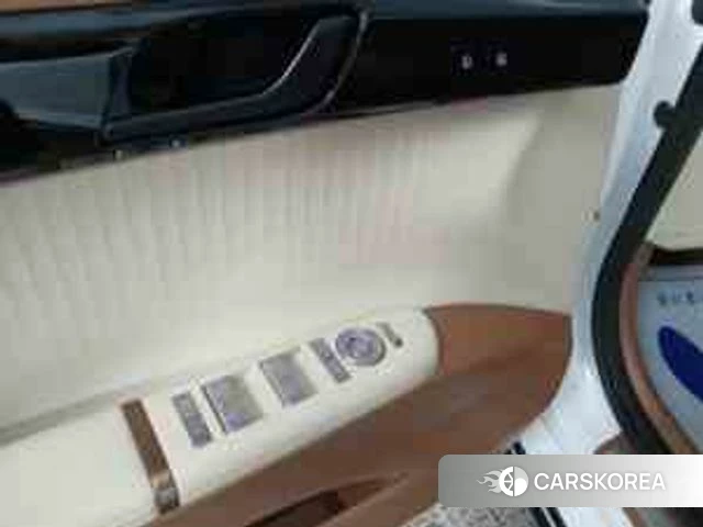 Hyundai Grandeur Hybrid (GN7) 2023 Белый из Кореи, фото 5