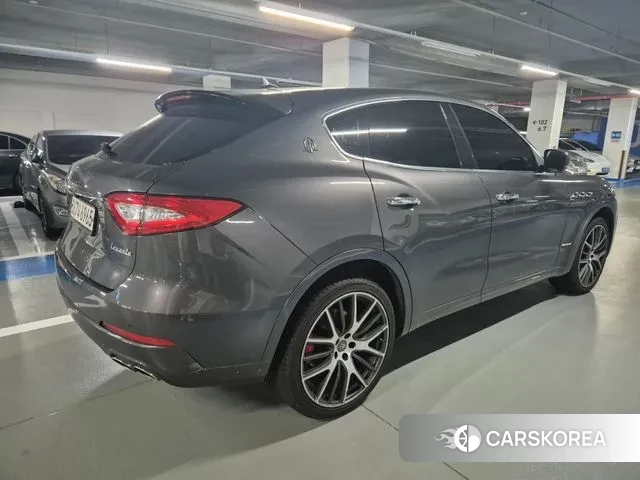 Maserati Levante 2018 Серый из Кореи, фото 5