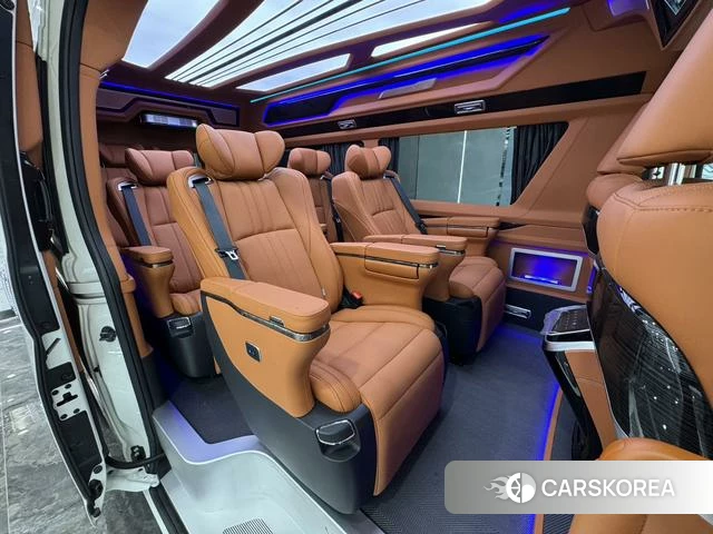 Toyota Hiace 2026 Черный из Китая, фото 5
