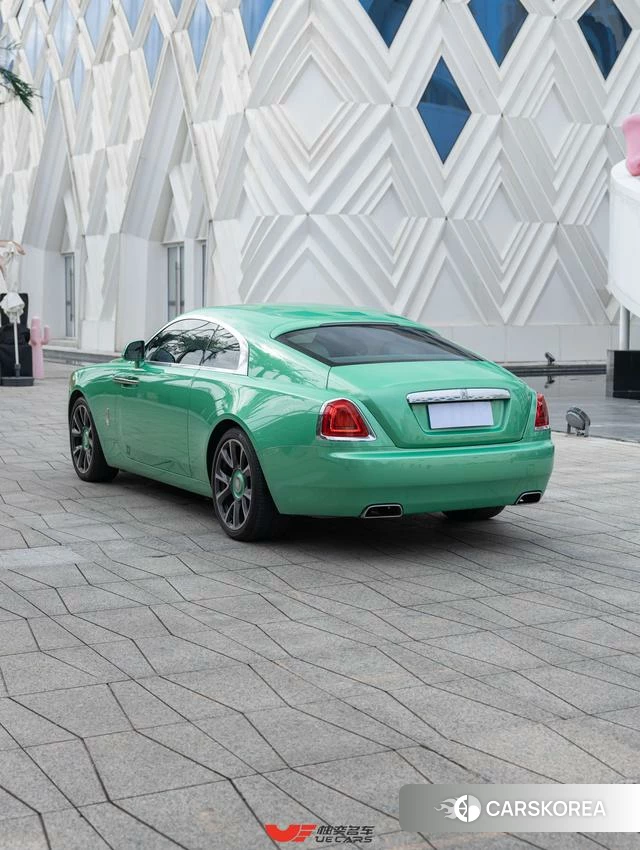Rolls-Royce Phantom 2024 Зеленый из Китая, фото 5