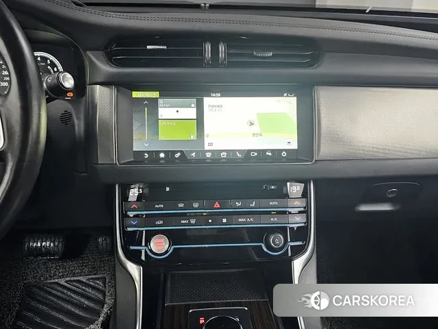 Jaguar XF (X260) 2018 Белый из Кореи, фото 5