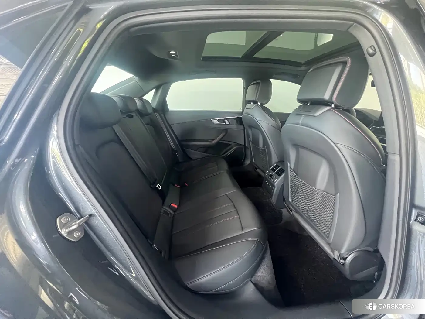 Audi A4L 2026 Silver/gray из Китая, фото 5