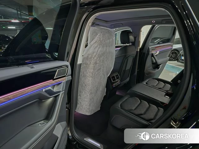 Volkswagen Touareg 3rd generation 2026 Черный из Кореи, фото 5