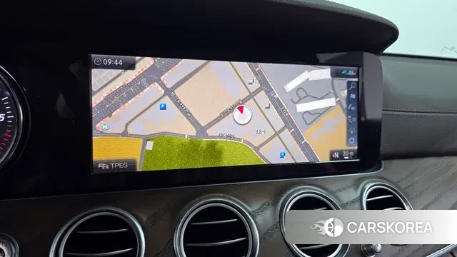 Mercedes-Benz E-Class W213 2020 Белый из Кореи, фото 5