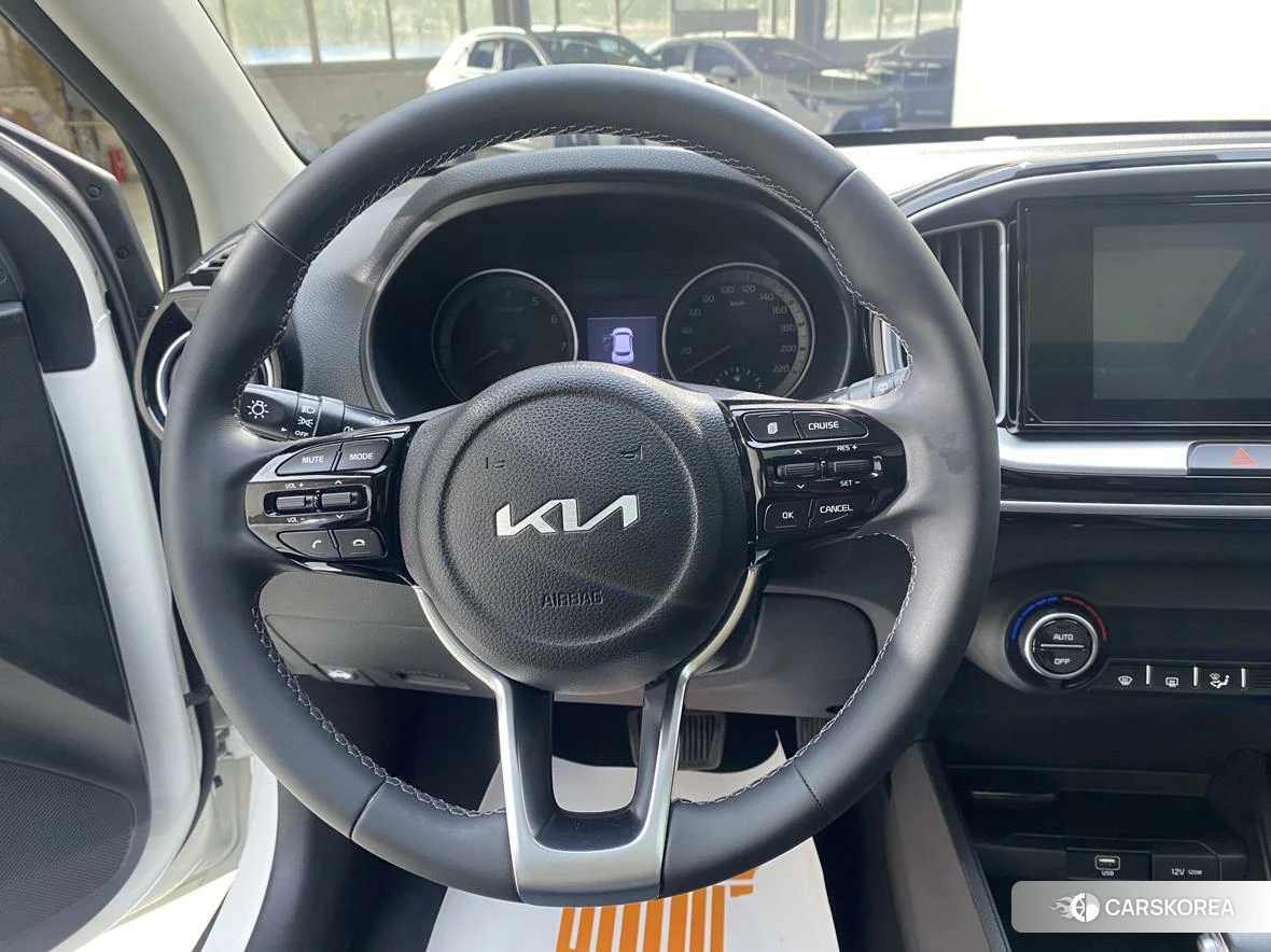 Kia KX1 2021 Белый из Китая, фото 5