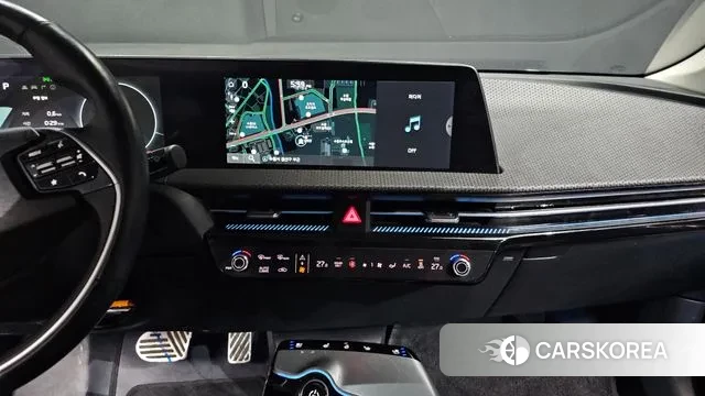 Kia EV6 2023 Серый из Кореи, фото 5