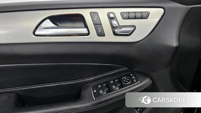 Mercedes-Benz GLE - Class W166 id 3873744 из Кореи 5