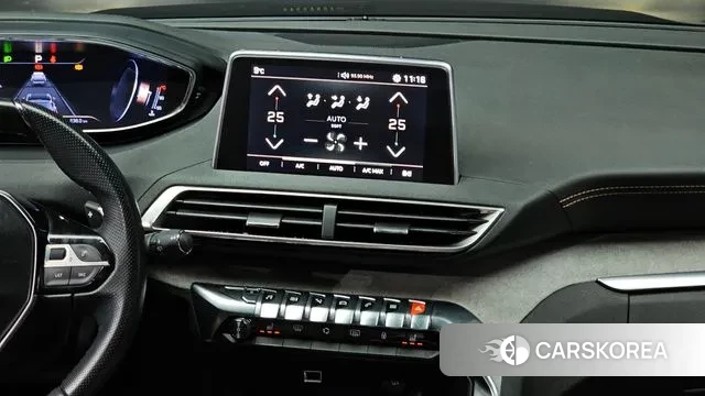 Peugeot 3008 second generation 2018 Серый из Кореи, фото 5