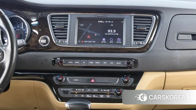 Kia The New Carnival 2019 Белый из Кореи, фото 5