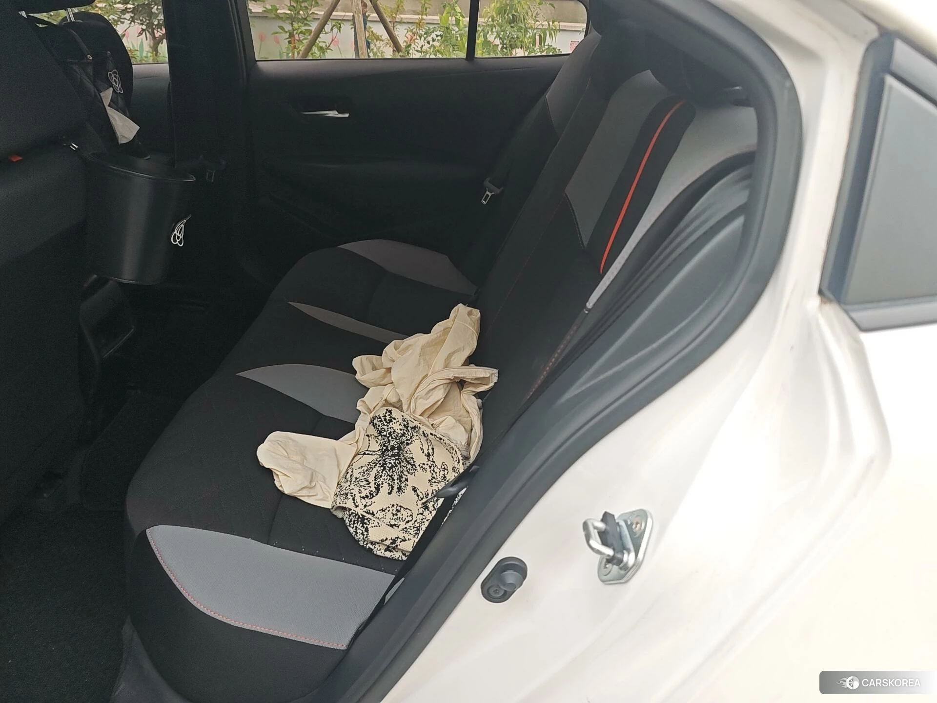 Toyota Corolla 2023 Белый из Китая, фото 5