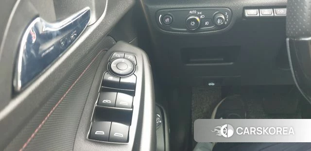 Chevrolet (GM Daewoo) Trailblazer 2020 Белый из Кореи, фото 5
