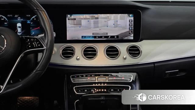 Mercedes-Benz E-Class W213 2021 Черный из Кореи, фото 4