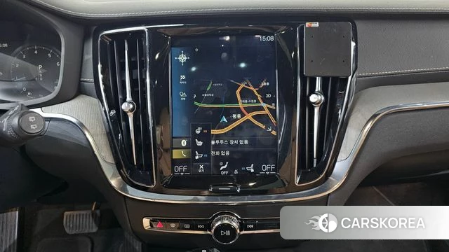 Volvo V60 Cross-Country 2nd Generation 2020 Серебряный из Кореи, фото 5