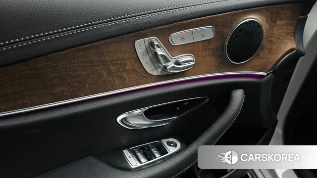 Mercedes-Benz E-Class W213 2021 Белый из Кореи, фото 5