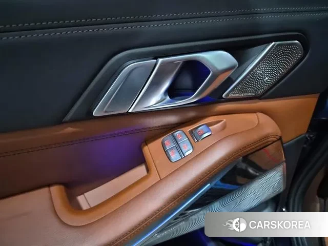 BMW X7 (G07) 2021 Черный из Кореи, фото 5