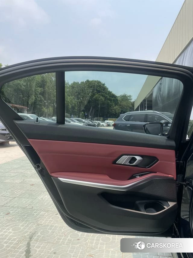 BMW 3 series 2022 Черный из Китая, фото 5