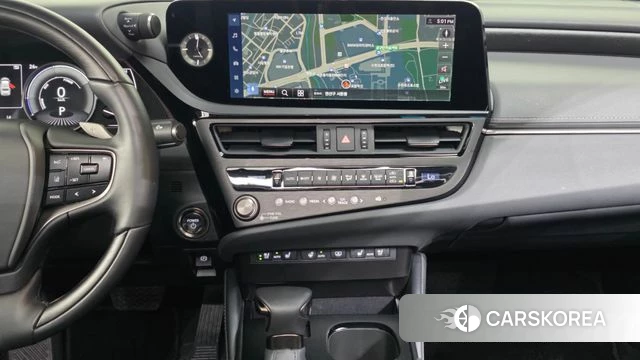Lexus ES300h 7th generation 2025 Серебристо-серый из Кореи, фото 5