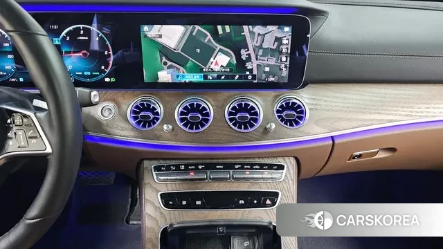 Mercedes-Benz E-Class W213 2023 Белый из Кореи, фото 5