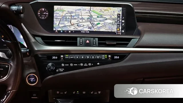 Lexus ES300h 7th generation 2020 Серебристо-серый из Кореи, фото 5