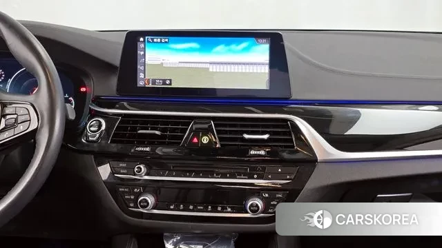 BMW 5 Series (G30) 2019 Черный из Кореи, фото 5