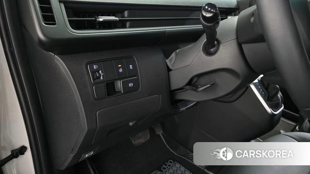 Hyundai Staria 2025 Белый из Кореи, фото 5