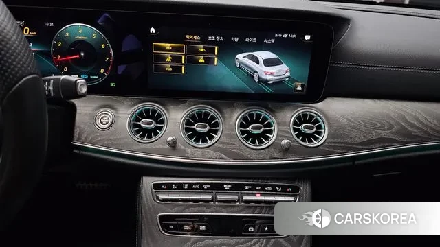 Mercedes-Benz E-Class W213 2022 Белый из Кореи, фото 5