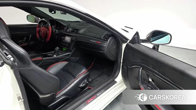 Maserati GranTurismo 2018 Белый из Кореи, фото 5