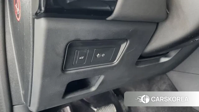 Land Rover Discovery 5 2020 Белый из Кореи, фото 5