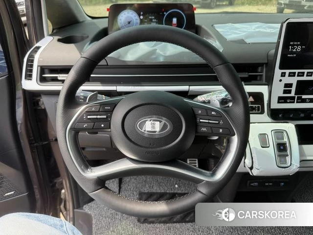 Hyundai Staria 2025 Коричневый из Кореи, фото 5