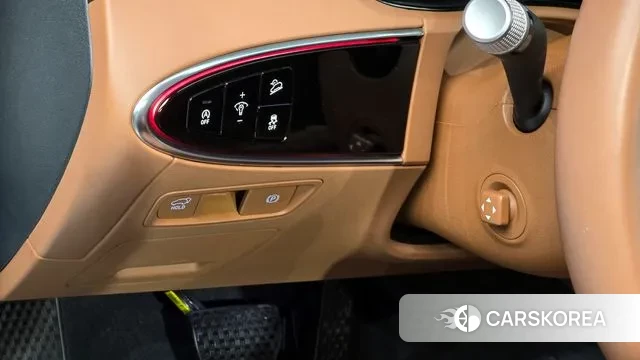 Genesis GV70 2024 Белый из Кореи, фото 5