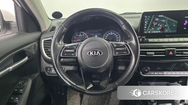 Kia Seltos 2021 Белый из Кореи, фото 5
