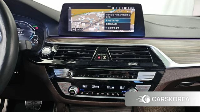 BMW 5 Series (G30) 2020 Белый из Кореи, фото 5