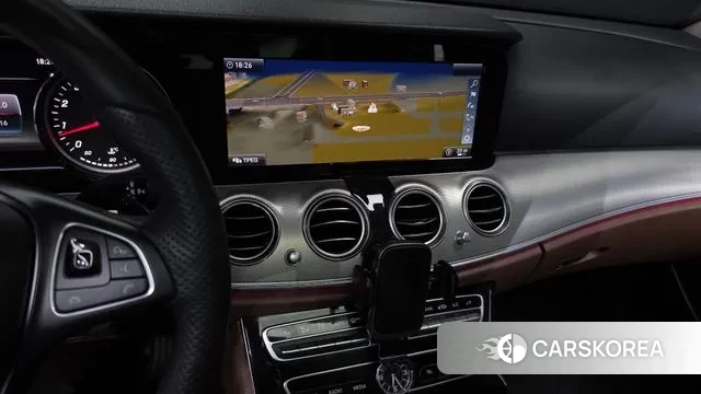 Mercedes-Benz E-Class W213 2018 Черный из Кореи, фото 5