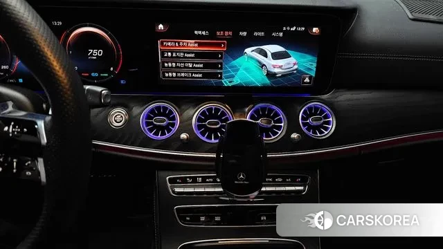 Mercedes-Benz E-Class W213 2023 Черный из Кореи, фото 5