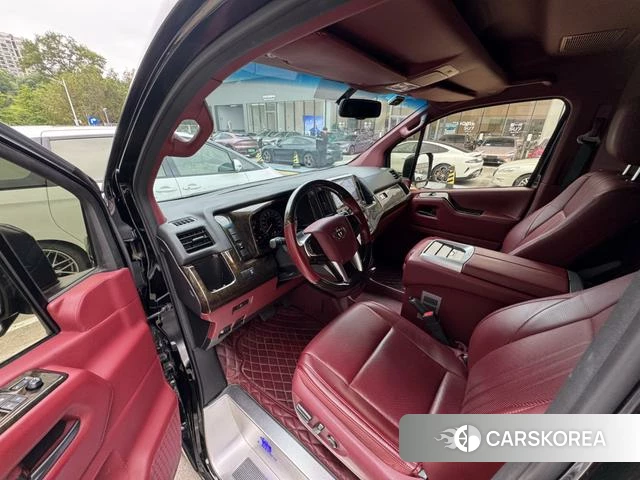 Toyota Hiace 2023 Черный из Китая, фото 5