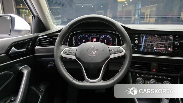 Volkswagen 7th Generation of Jetta 2023 Белый из Кореи, фото 5