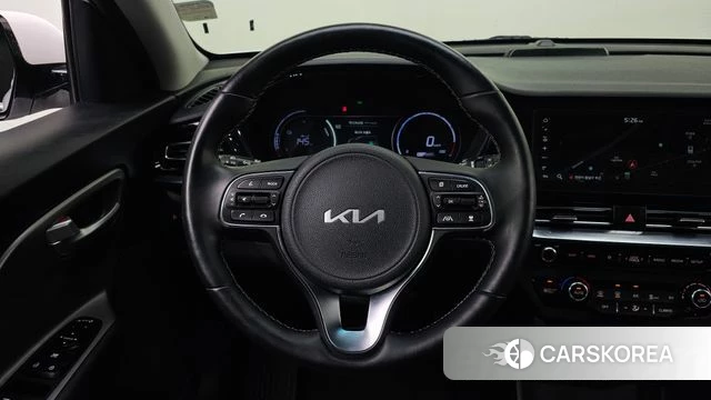 Kia Niro Plus 2022 Белый из Кореи, фото 5