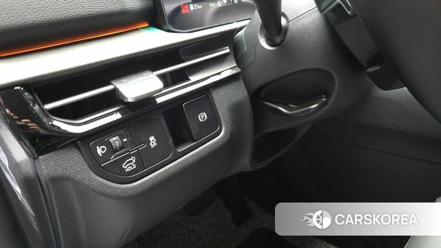 Kia The New Sportage 5th Generation 2025 Серебристо-серый из Кореи, фото 5