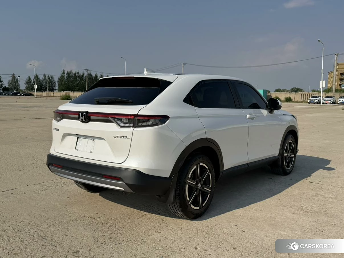Honda Vezel 2023 Белый из Китая, фото 5