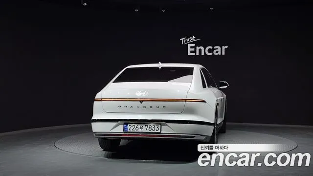 Hyundai Grandeur (GN7) id 2663562 из Кореи 5